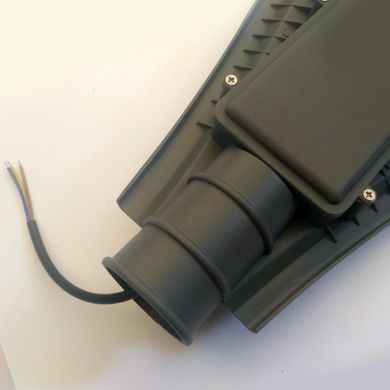 Уличный консольный LED светильник 50Вт с линзой 5000-6500K COB серия ECO